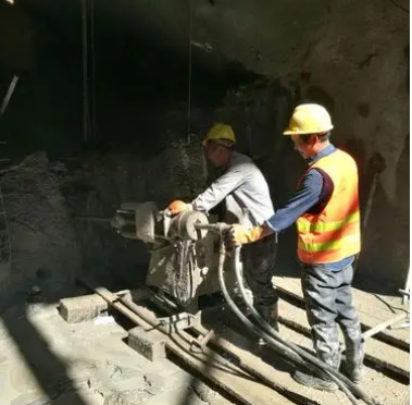 台安水下抗分散灌浆料特点 水下不分散注浆料介绍