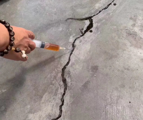 台安混凝土裂缝修补技术详解​